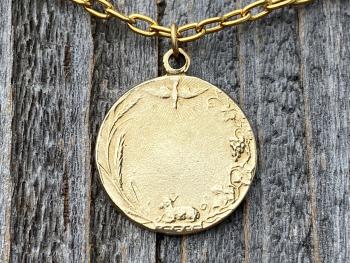 Gold First Communion Medal Pendant on a Gold Necklace, Antique Replica, 1st Communion Necklace, Eucharist Necklace, First Communion Jewelry